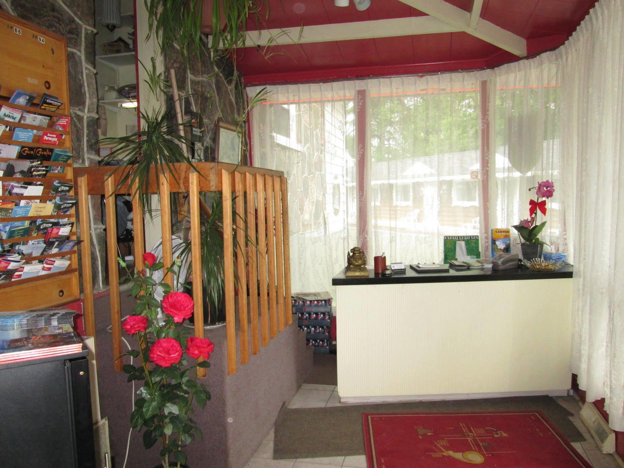 Motel Jann ควิเบกซิตี้ ภายนอก รูปภาพ